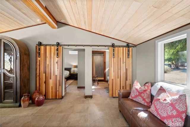 42809 Guava, Murrieta, CA 92562