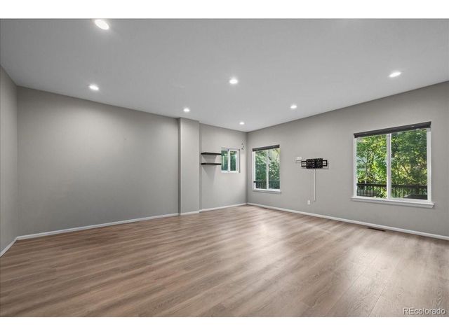 1742 Preston Dr, Longmont, CO 80504
