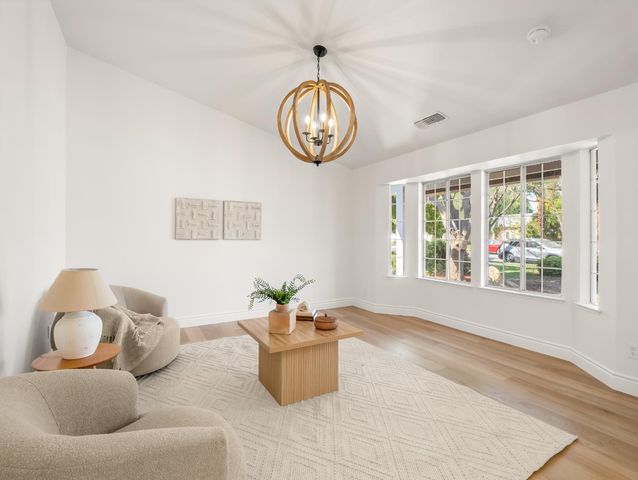 1115 W Minarets Avenue, Fresno, CA 93650