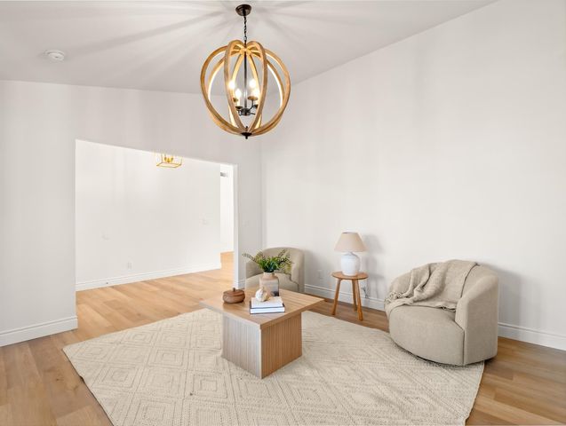 1115 W Minarets Avenue, Fresno, CA 93650