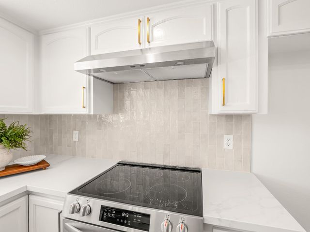 1115 W Minarets Avenue, Fresno, CA 93650