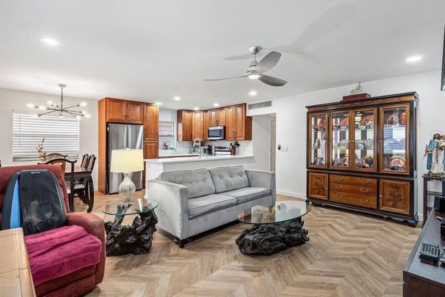 156 Seville, Delray Beach, FL 33446