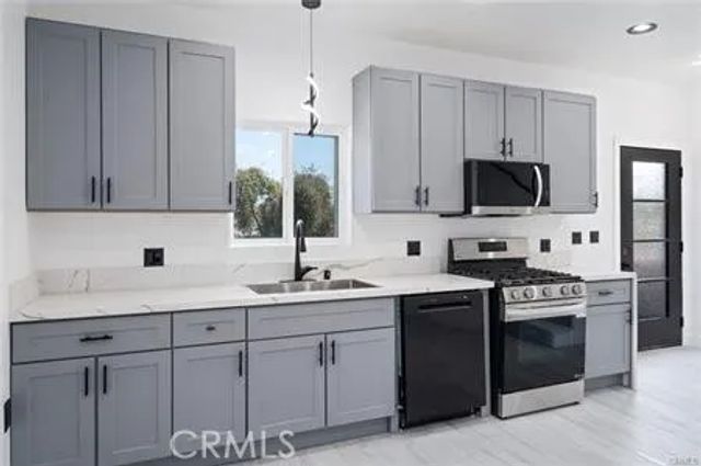 16602 Superior, Northridge, CA 91343