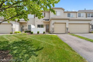 26783 Kirkway Circle, Woodhaven, MI 48183