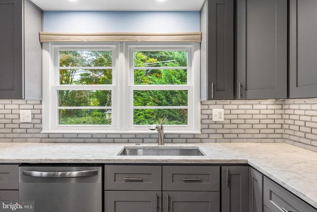 820 SCARLETT DR, Towson, MD 21286