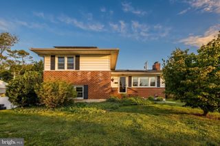 820 SCARLETT DR, Towson, MD 21286