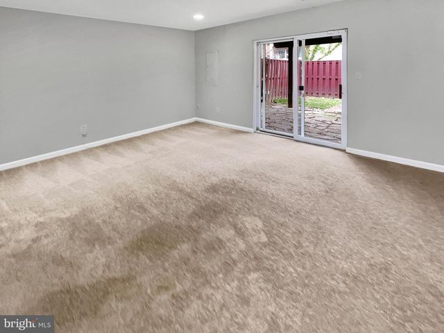 8517 TOWNE MANOR CT, Alexandria, VA 22309