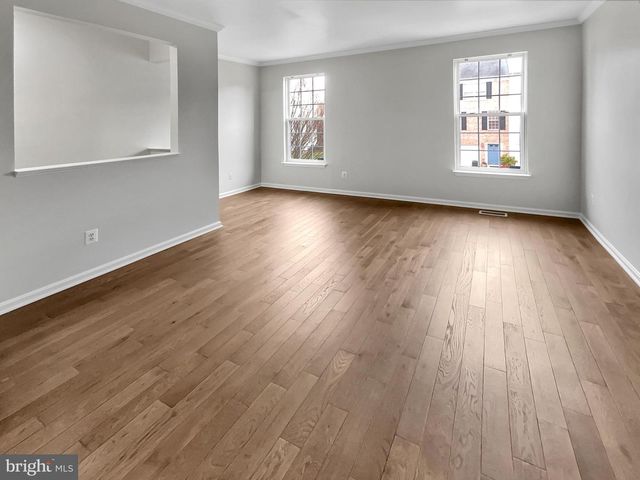 8517 TOWNE MANOR CT, Alexandria, VA 22309