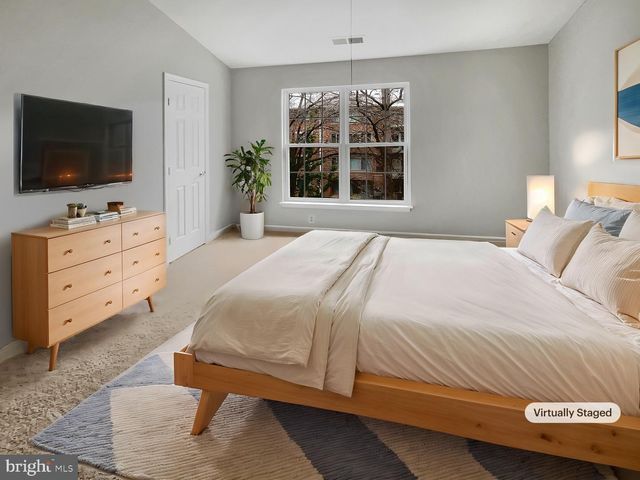 8517 TOWNE MANOR CT, Alexandria, VA 22309