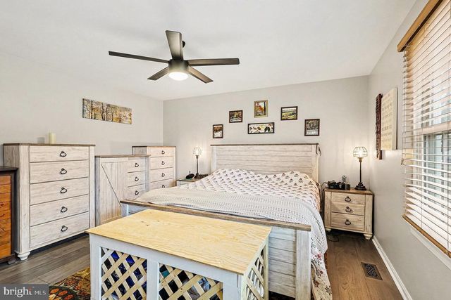 9190 WINTERSET DR, Manassas, VA 20110