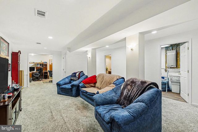 9190 WINTERSET DR, Manassas, VA 20110