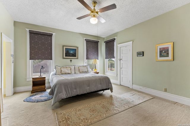 419 N RIVER ST, Seguin, TX 78155