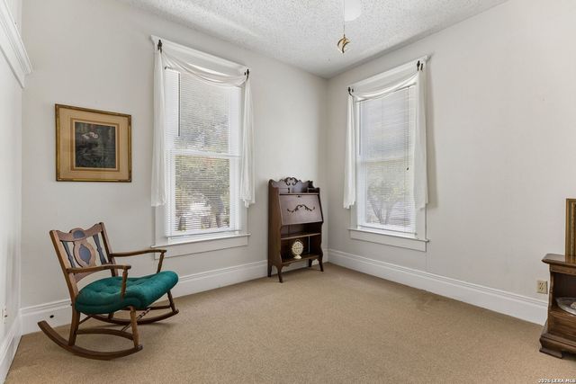 419 N RIVER ST, Seguin, TX 78155
