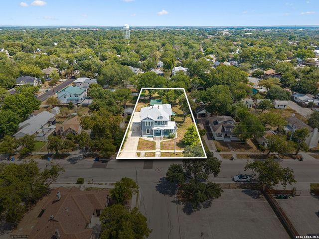 419 N RIVER ST, Seguin, TX 78155