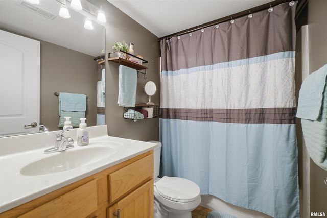 1418 VISTA GRANDE Drive, Pekin, IL 61554