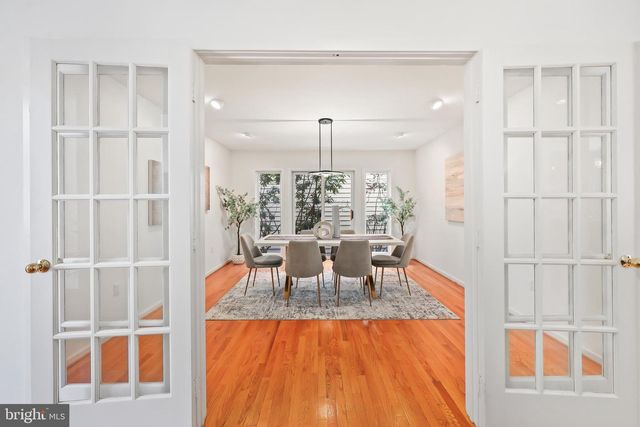 11573 HEMINGWAY DR, Reston, VA 20194