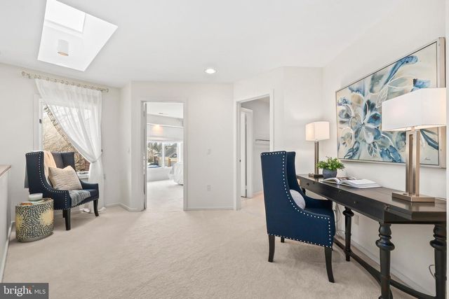 11573 HEMINGWAY DR, Reston, VA 20194