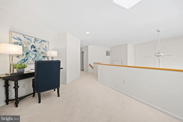 11573 HEMINGWAY DR, Reston, VA 20194