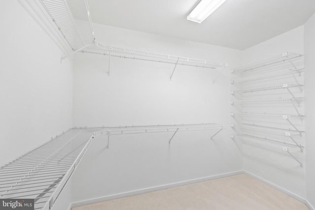 11573 HEMINGWAY DR, Reston, VA 20194