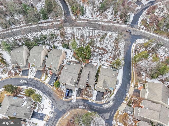 11573 HEMINGWAY DR, Reston, VA 20194