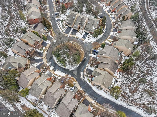 11573 HEMINGWAY DR, Reston, VA 20194