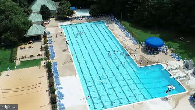 11573 HEMINGWAY DR, Reston, VA 20194