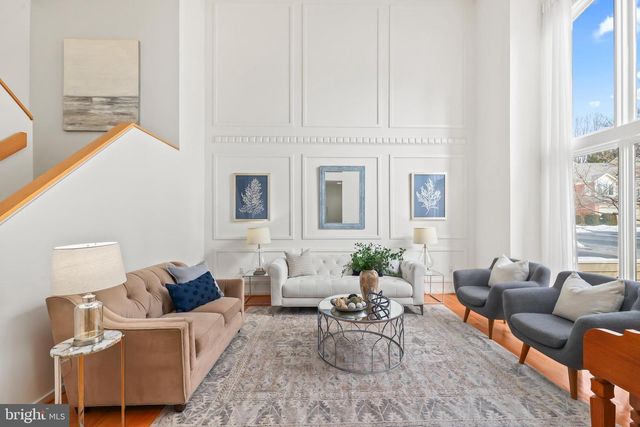 11573 HEMINGWAY DR, Reston, VA 20194