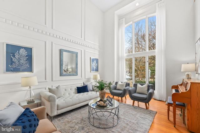 11573 HEMINGWAY DR, Reston, VA 20194