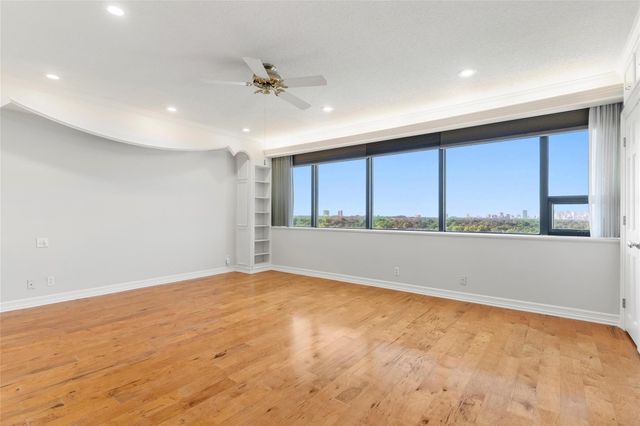 6335 W Northwest Highway 918, Dallas, TX 75225