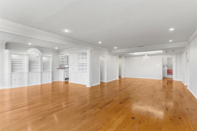 6335 W Northwest Highway 918, Dallas, TX 75225