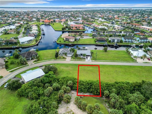 2835 MAGDALINA DRIVE, Punta Gorda, FL 33950