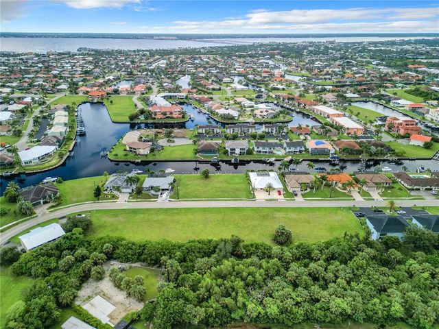2835 MAGDALINA DRIVE, Punta Gorda, FL 33950