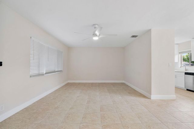 4650 NE 1st Terrace, Oakland Park, FL 33334