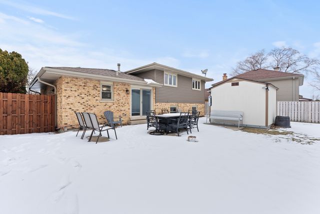 16647 Tower Court, Tinley Park, IL 60477