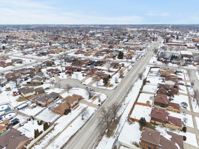 16647 Tower Court, Tinley Park, IL 60477