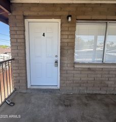738 W PEPPER Place, Mesa, AZ 85201