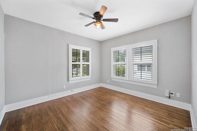 206 W HIGH AVE, San Antonio, TX 78210