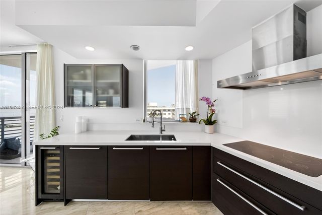 1445 16th St 1001, Miami Beach, FL 33139