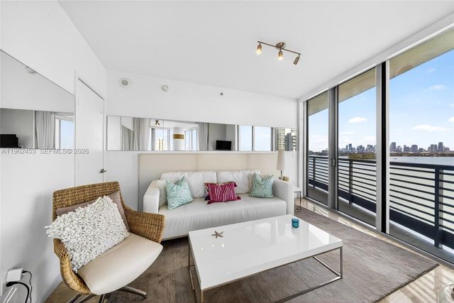 1445 16th St 1001, Miami Beach, FL 33139