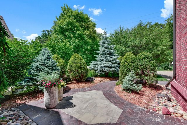 6511 Belmore Lane, Edina, MN 55343