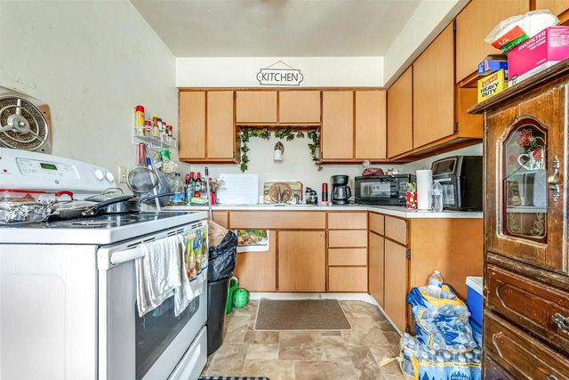 1410 HICKORY LANE, New Holstein, WI 53061