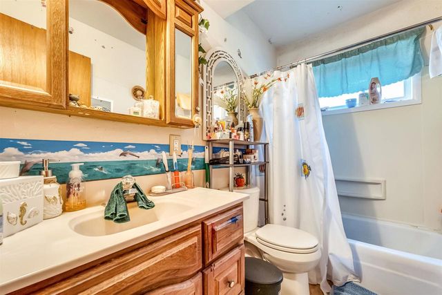 1410 HICKORY LANE, New Holstein, WI 53061