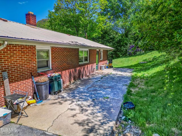 264 Terrace Avenue, Gate City, VA 24251