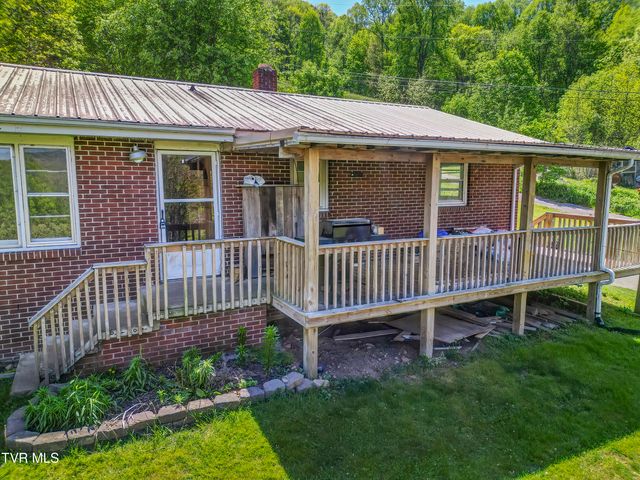 264 Terrace Avenue, Gate City, VA 24251