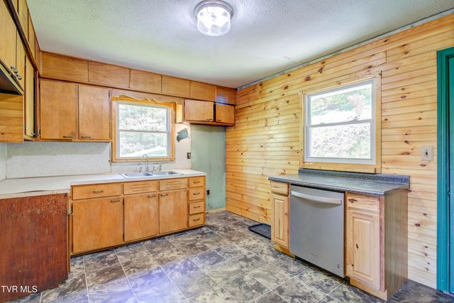 264 Terrace Avenue, Gate City, VA 24251