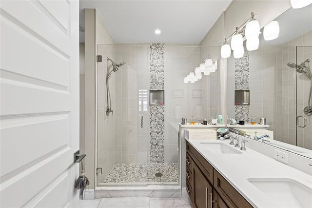16300 COUNTY ROAD 455 704, Montverde, FL 34756