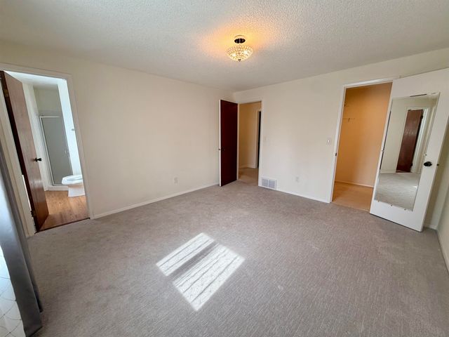9924 N Woodridge Dr, Spokane, WA 99208