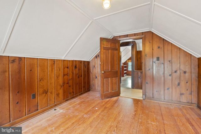 3246 N ABINGDON ST, Arlington, VA 22207