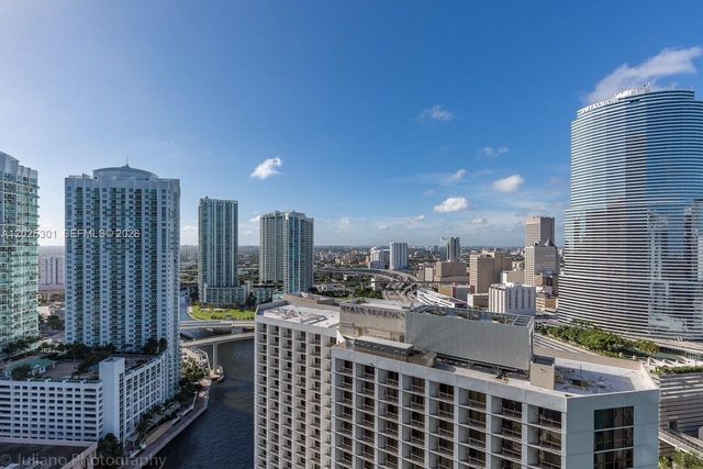 200 Biscayne Boulevard Way 3102, Miami, FL 33131