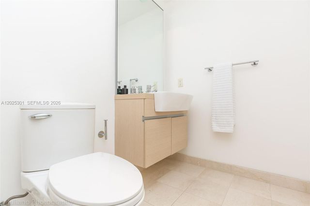 200 Biscayne Boulevard Way 3102, Miami, FL 33131